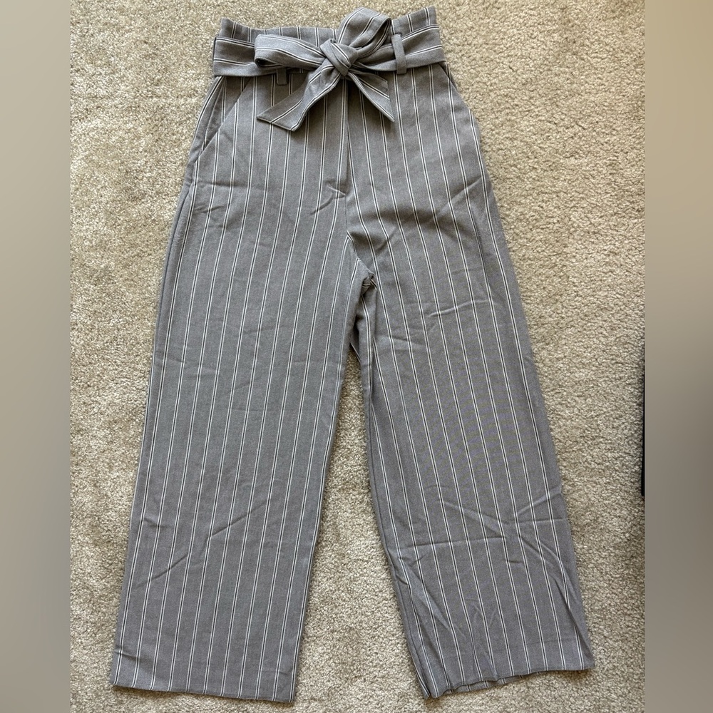 H&M High Waisted Wide Leg Striped Pants - Size: US 4